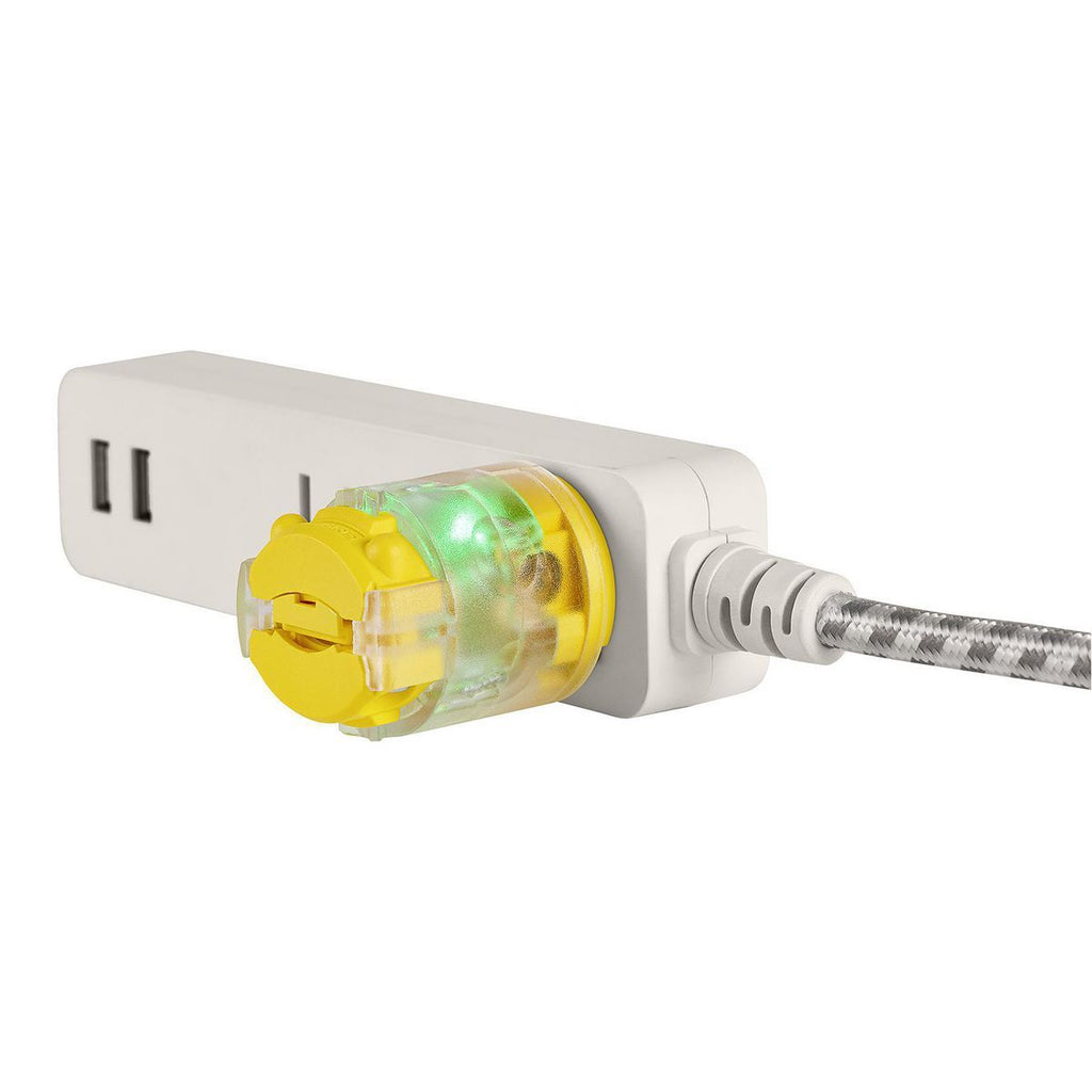 15 Amp Light Up Male Plug N7407