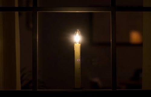 Set of 4 Battery Operated Window Candles L8801