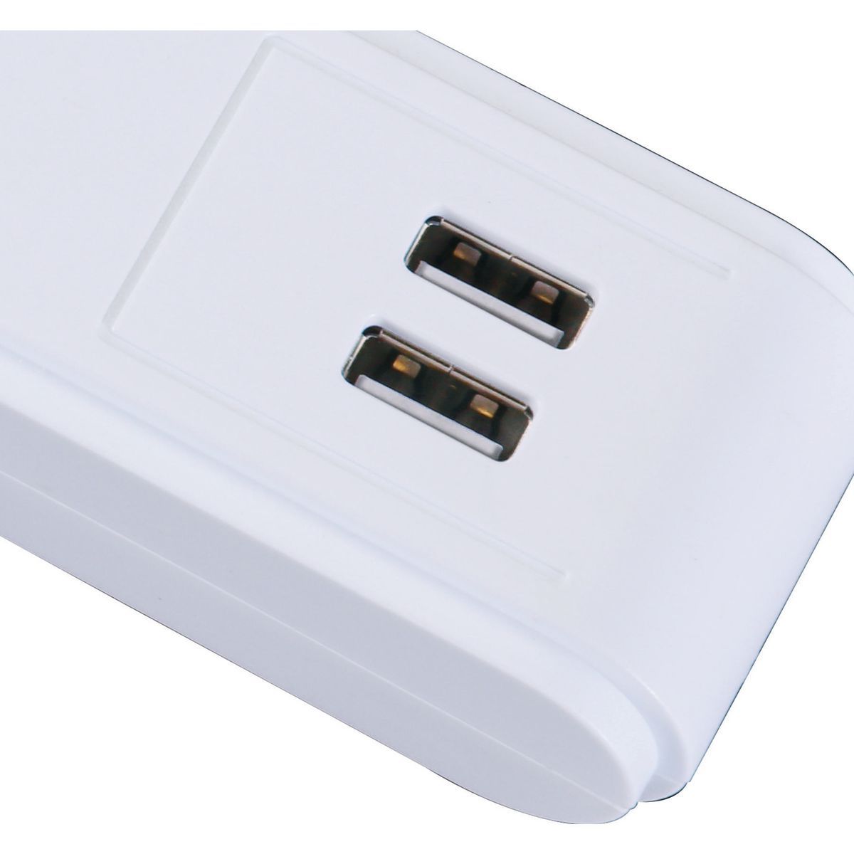 6-Outlet 2 USB Power Strip T528