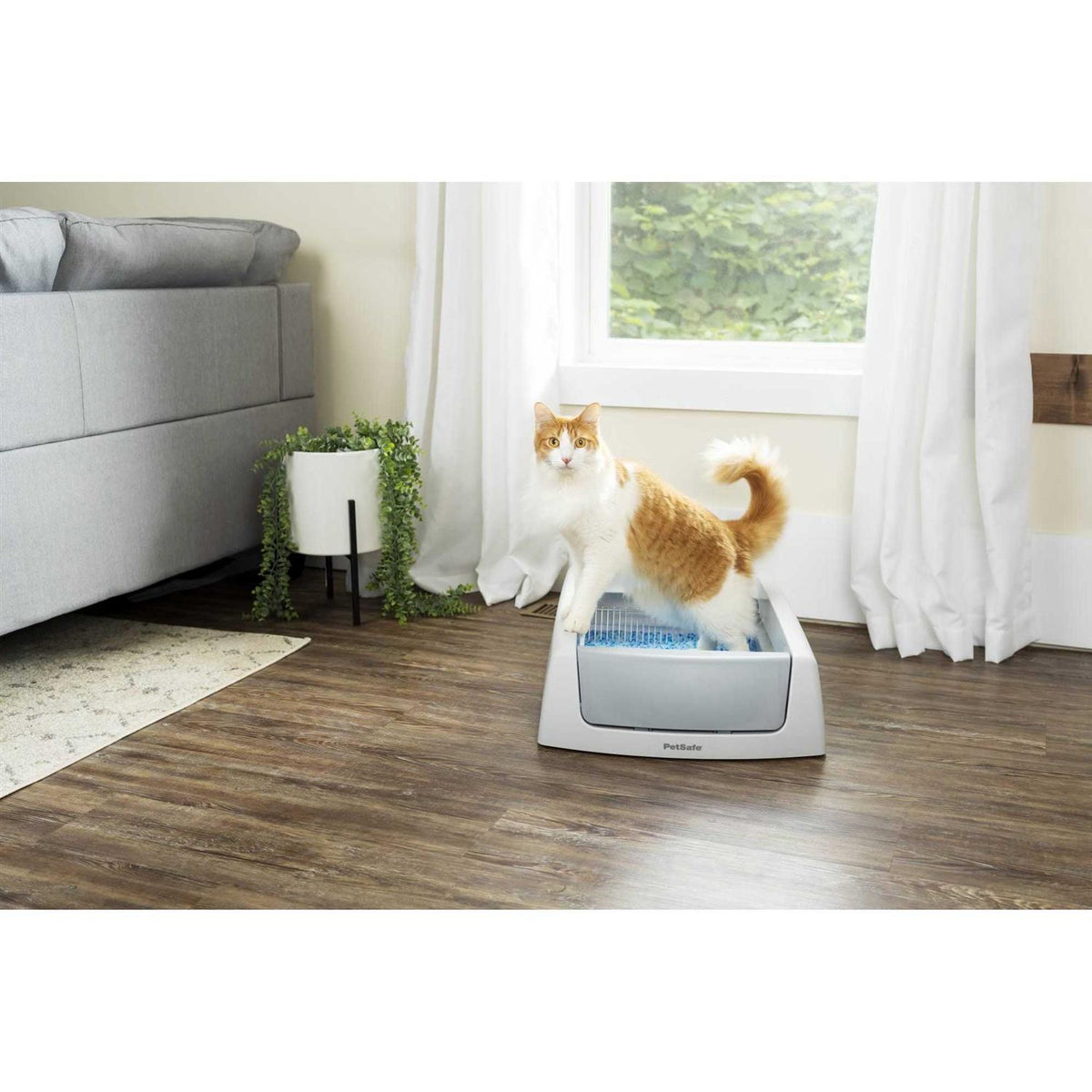 Self-Cleaning Litter Box N2624