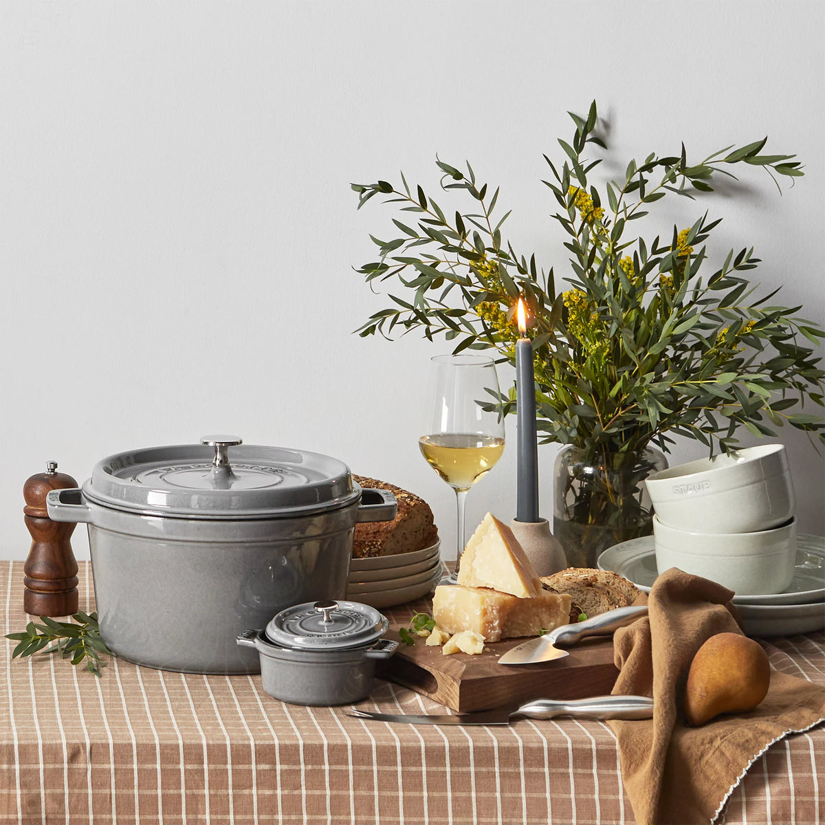 Cast Iron Dutch Oven 5-qt Tall Cocotte, Graphite D212114