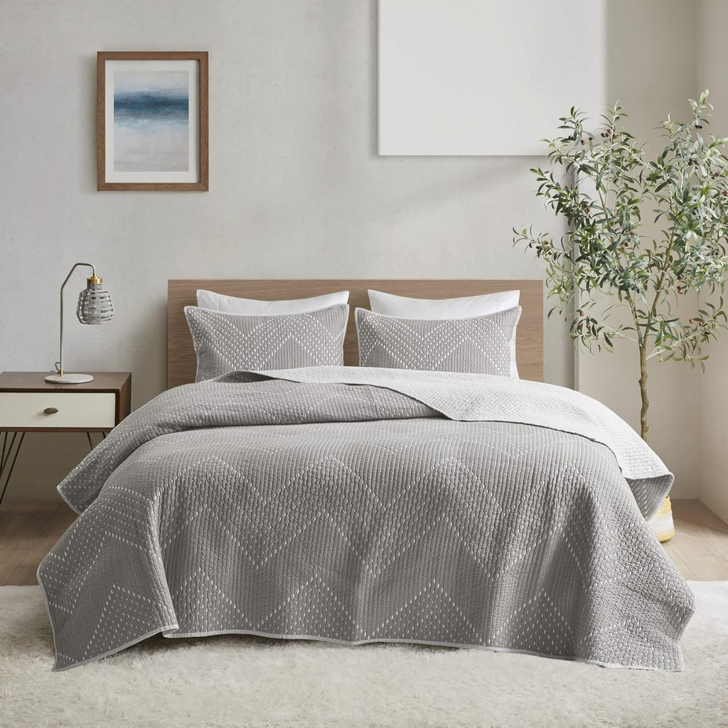 Navy 3 Piece Coverlet Mini Set, King/California King L54188