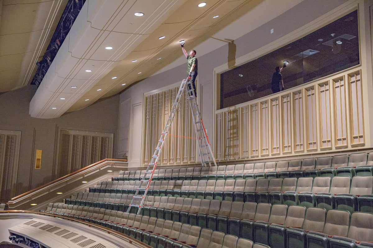 Aluminum Adjustable Stepladder 8' to 15' Z8885