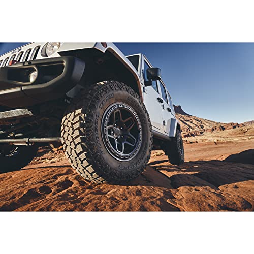 All-Season LT275/70R18 125Q Tire Y848105
