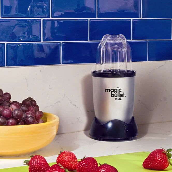 Silver/Black 14 oz. Compact Personal Blender V46767