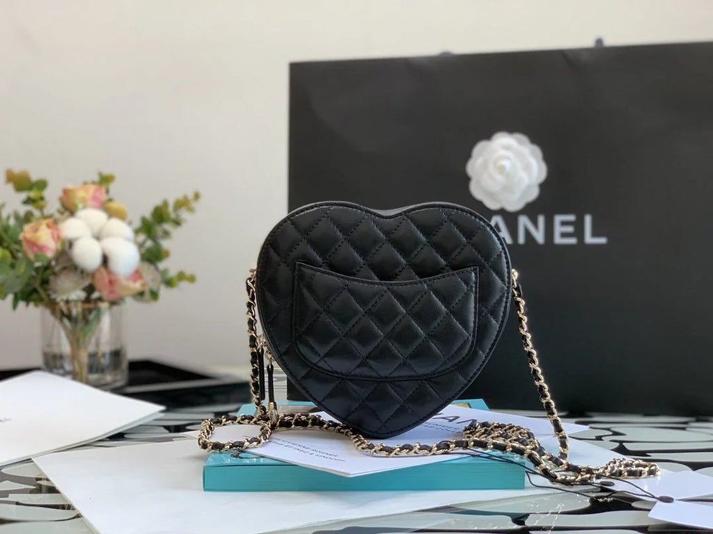 Black Mini Heart Bag V879